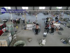 항공 시점은 면도날 와이어 공장을 보여줍니다.