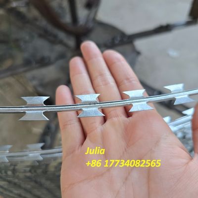 BTO 22 Razor Barbed Wire Barbed Tape Barrier EGOZA Security Fencing For Warehouses And Construction Areas
