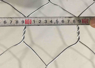 바위 유지를 위한 6x8 8x10 10x12 뜨거운 복각 Galvainzed Gabion 벽 감금소